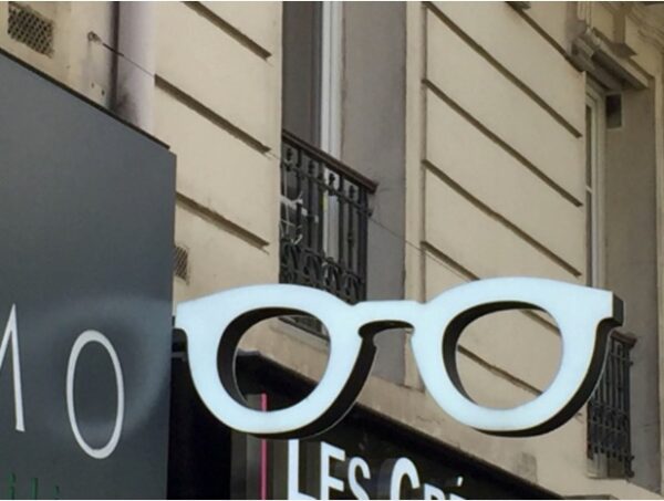 ENSEIGNE PUBLICITAIRE LED DOUBLE FACE “LUNETTES” EXTÉRIEURE 110X40cm – Image 5