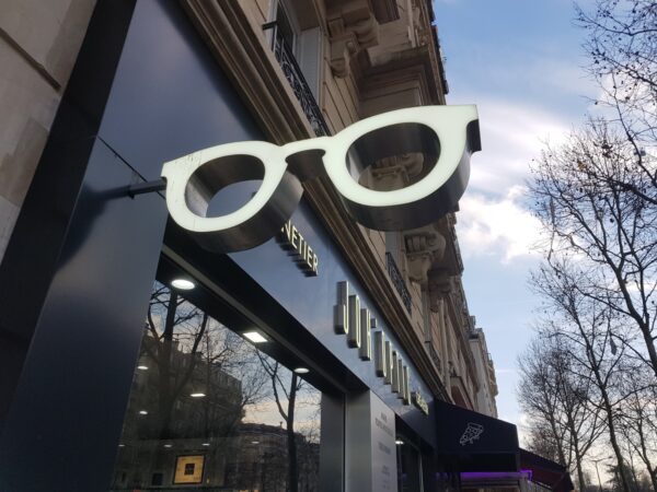 ENSEIGNE PUBLICITAIRE LED DOUBLE FACE “LUNETTES” EXTÉRIEURE 110X40cm – Image 2